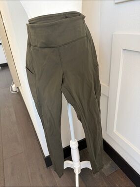 Lululemo Fast and Free Leggings.